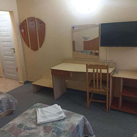 Krasi Hotel 拉夫达 外观 照片