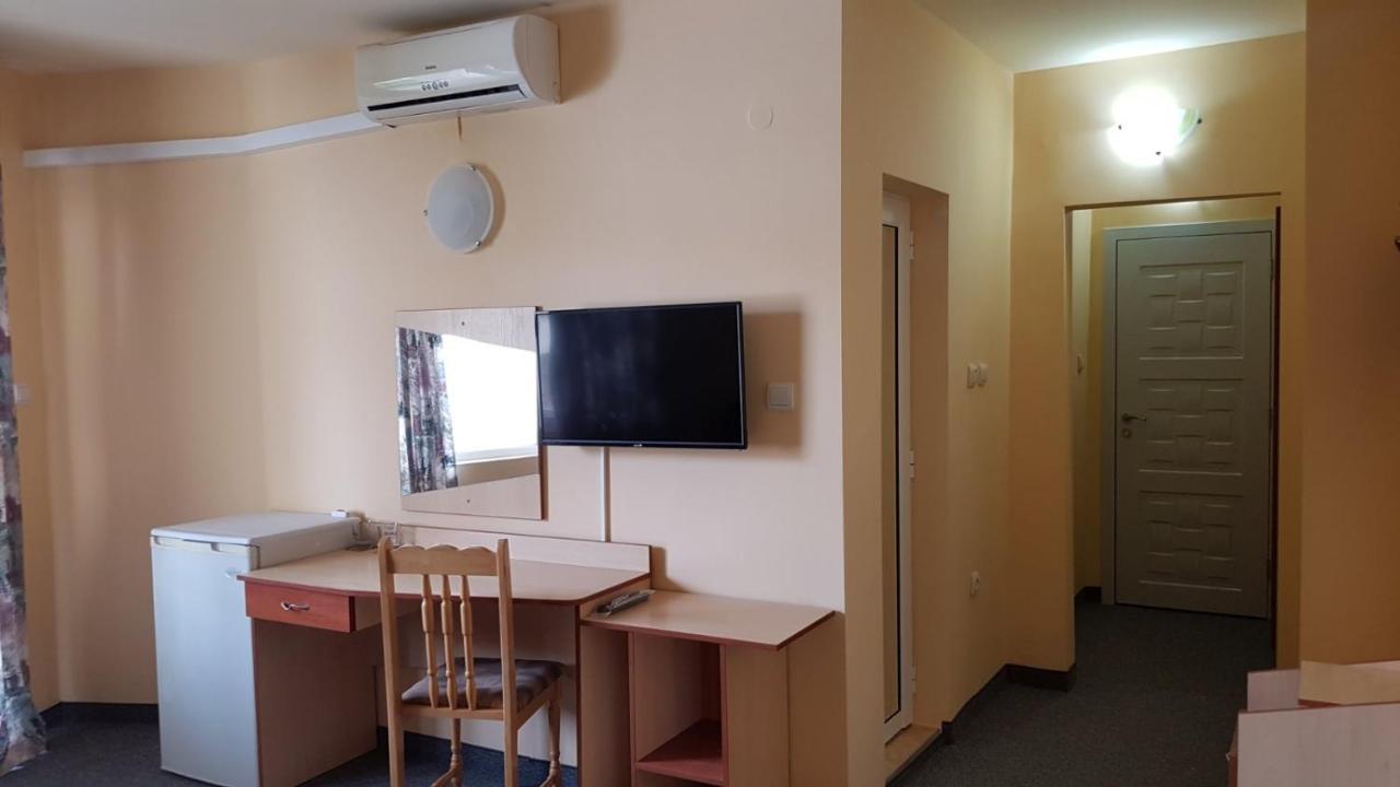 Krasi Hotel 拉夫达 外观 照片