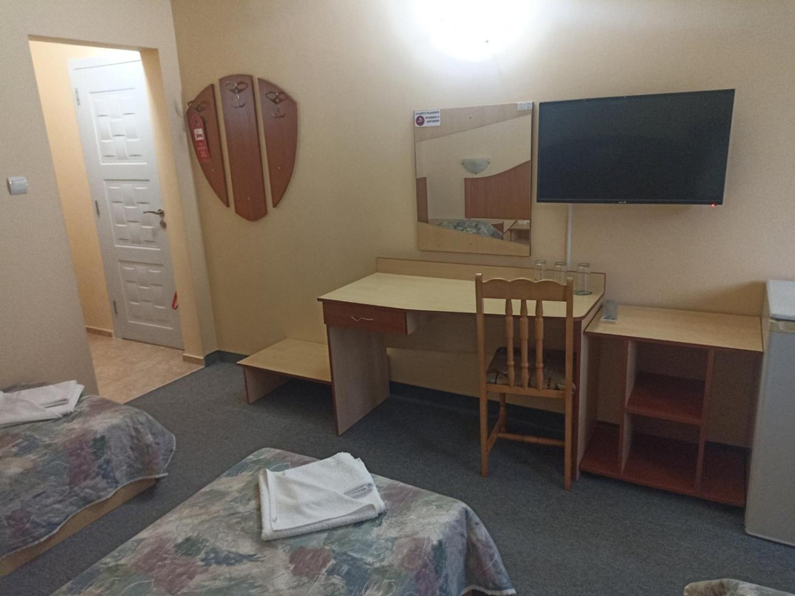 Krasi Hotel 拉夫达 外观 照片