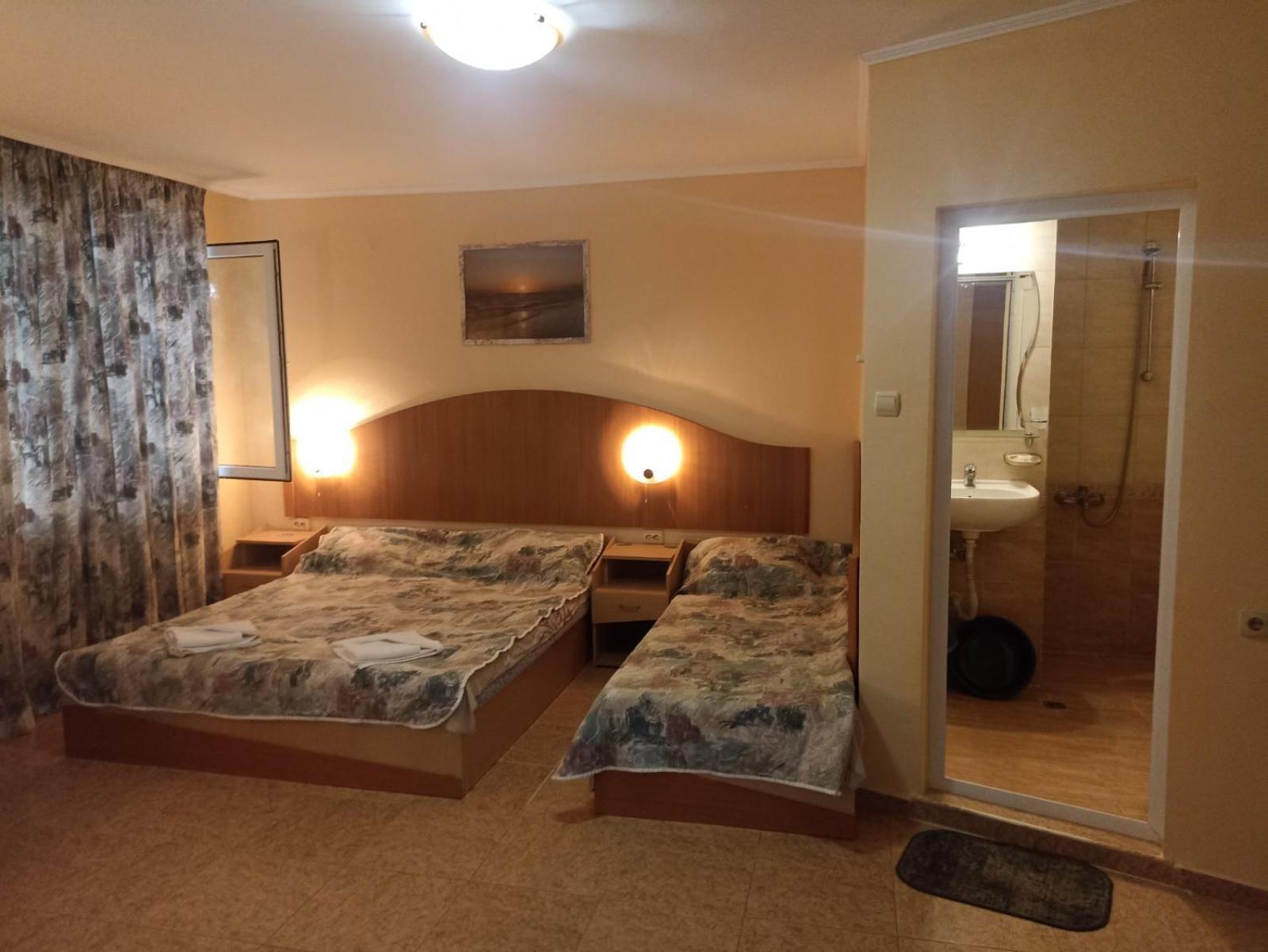 Krasi Hotel 拉夫达 外观 照片