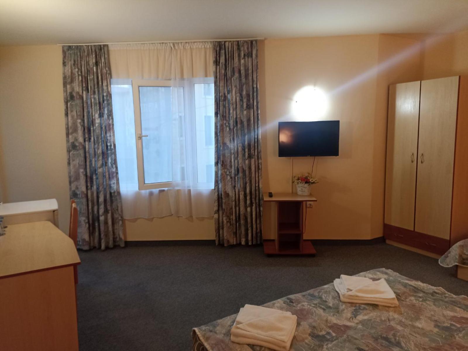 Krasi Hotel 拉夫达 外观 照片
