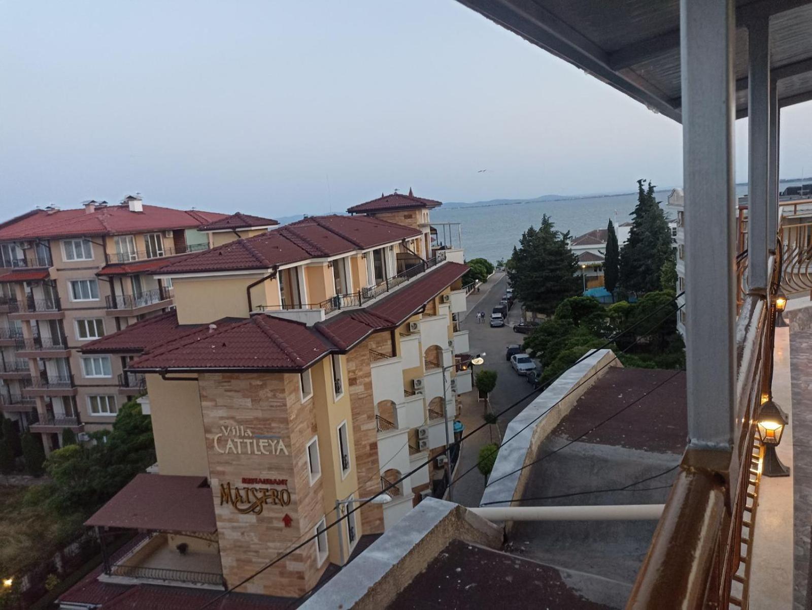 Krasi Hotel 拉夫达 外观 照片