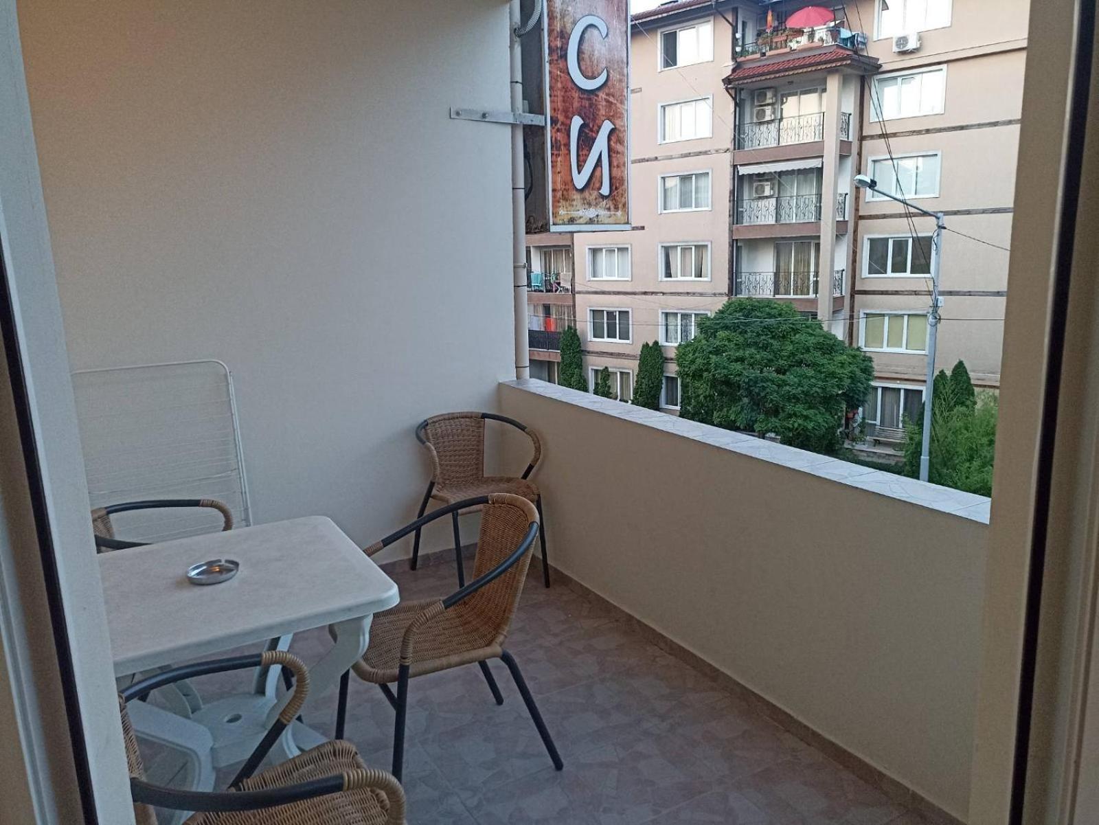 Krasi Hotel 拉夫达 外观 照片