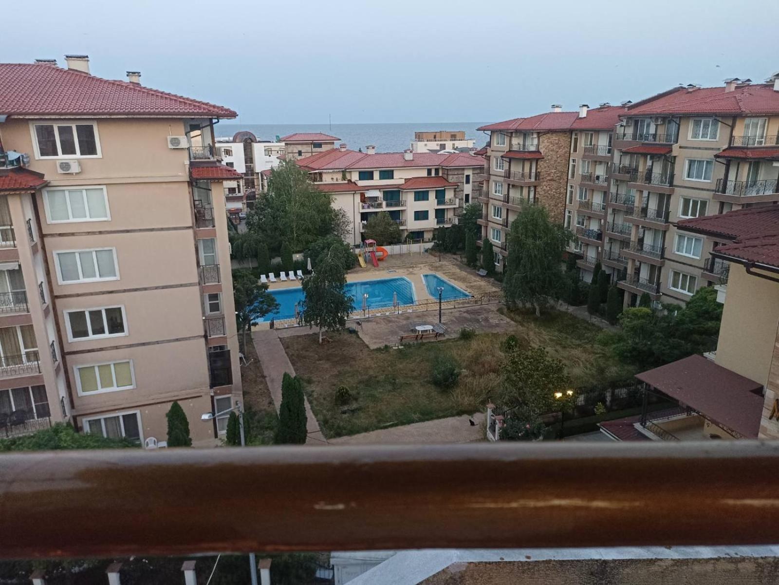 Krasi Hotel 拉夫达 外观 照片