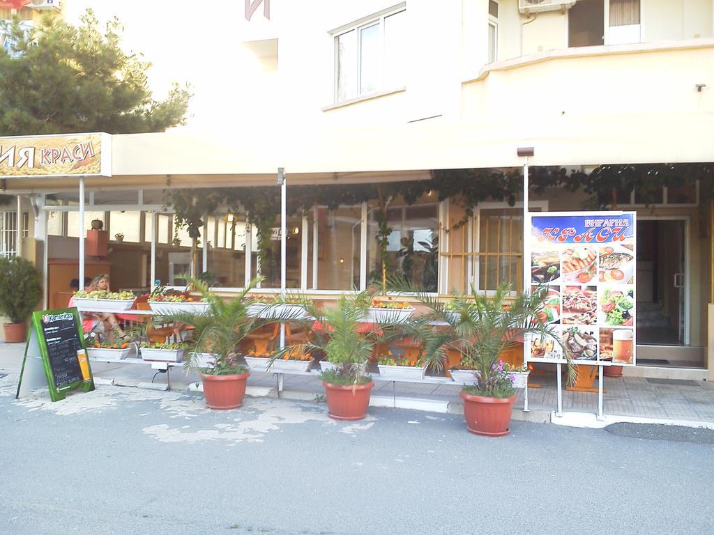 Krasi Hotel 拉夫达 外观 照片