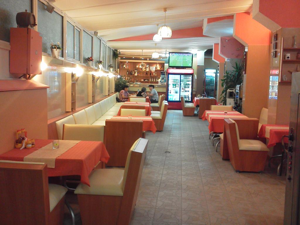 Krasi Hotel 拉夫达 外观 照片