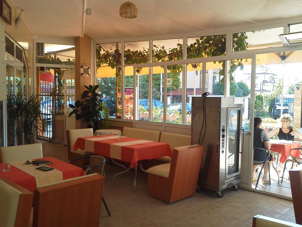 Krasi Hotel 拉夫达 外观 照片
