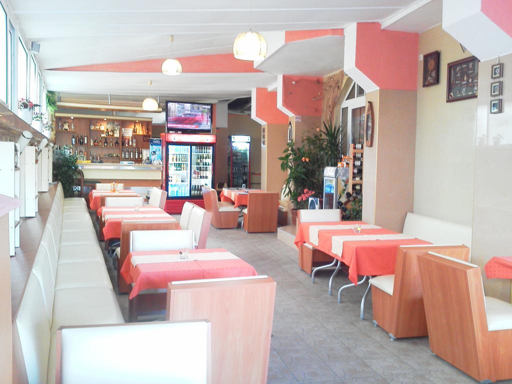 Krasi Hotel 拉夫达 外观 照片