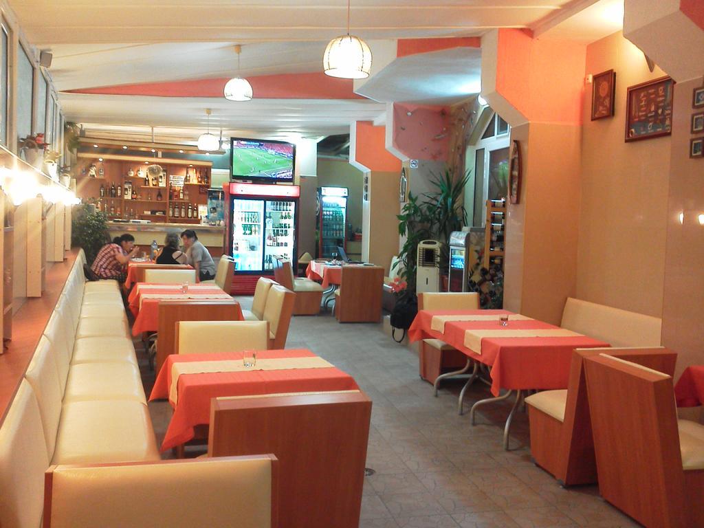 Krasi Hotel 拉夫达 外观 照片