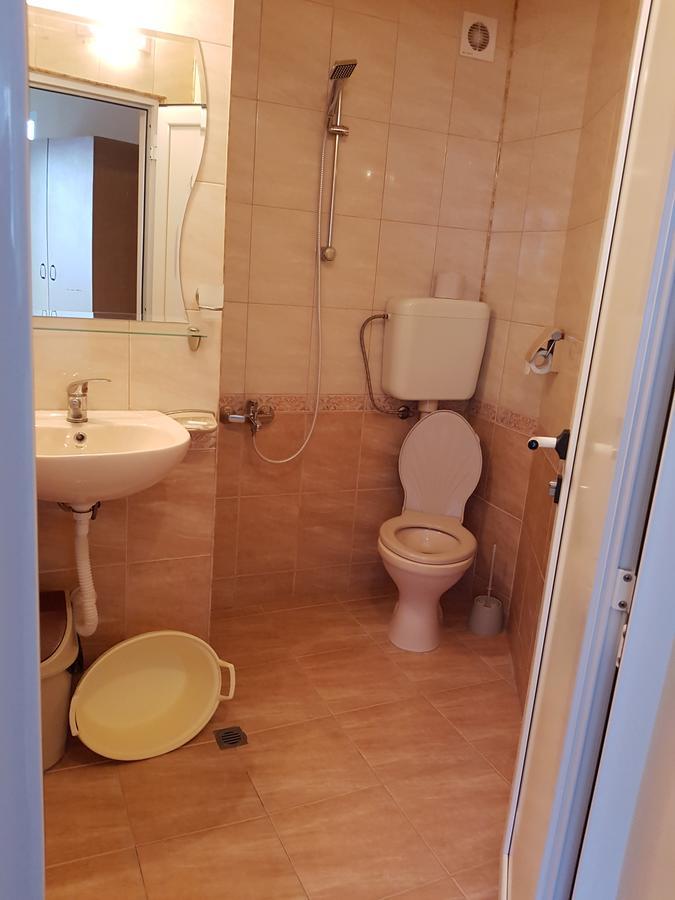 Krasi Hotel 拉夫达 外观 照片