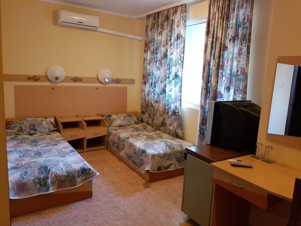 Krasi Hotel 拉夫达 外观 照片